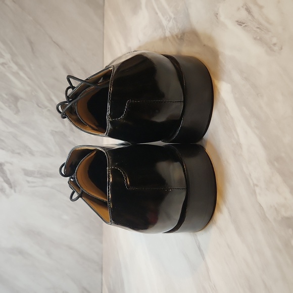 Cole Haan Calhoun Split Toe Oxford 13 - Picture 3 of 6